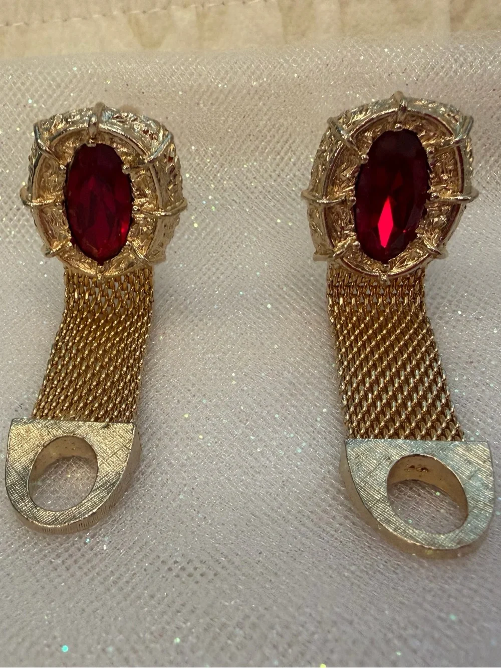 Gold-Tone Mesh Clip-On Swank Cufflink with Red Oval Stone